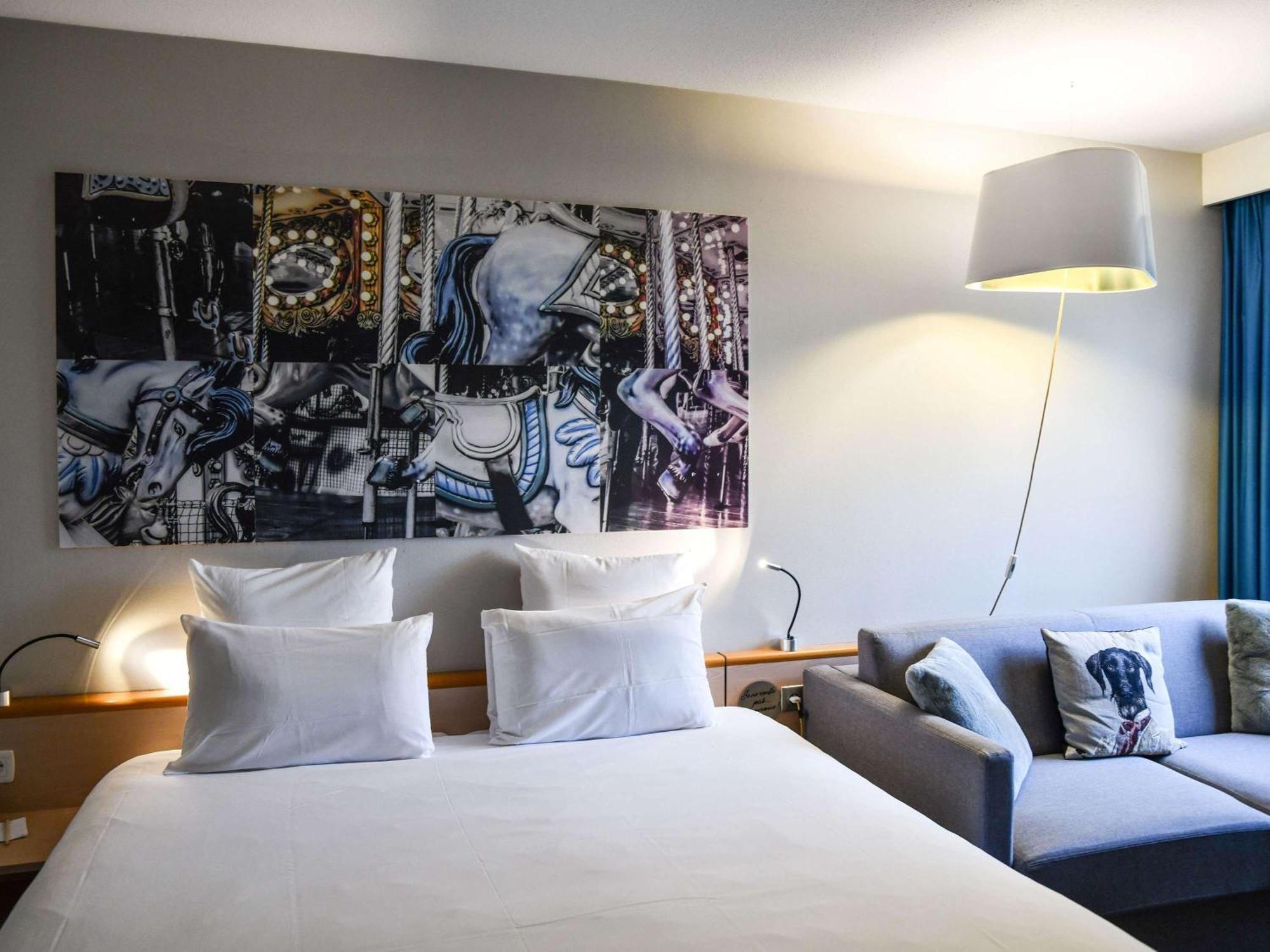 Hotel Mercure Chateau De Fontainebleau Esterno foto